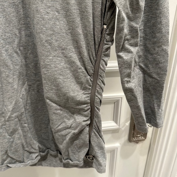 Michael Michael Kors gray ruched shirt with zip detail - Picture 3 of 5